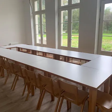 Kasteel Boterlaerhof بيت شباب أنتويرب